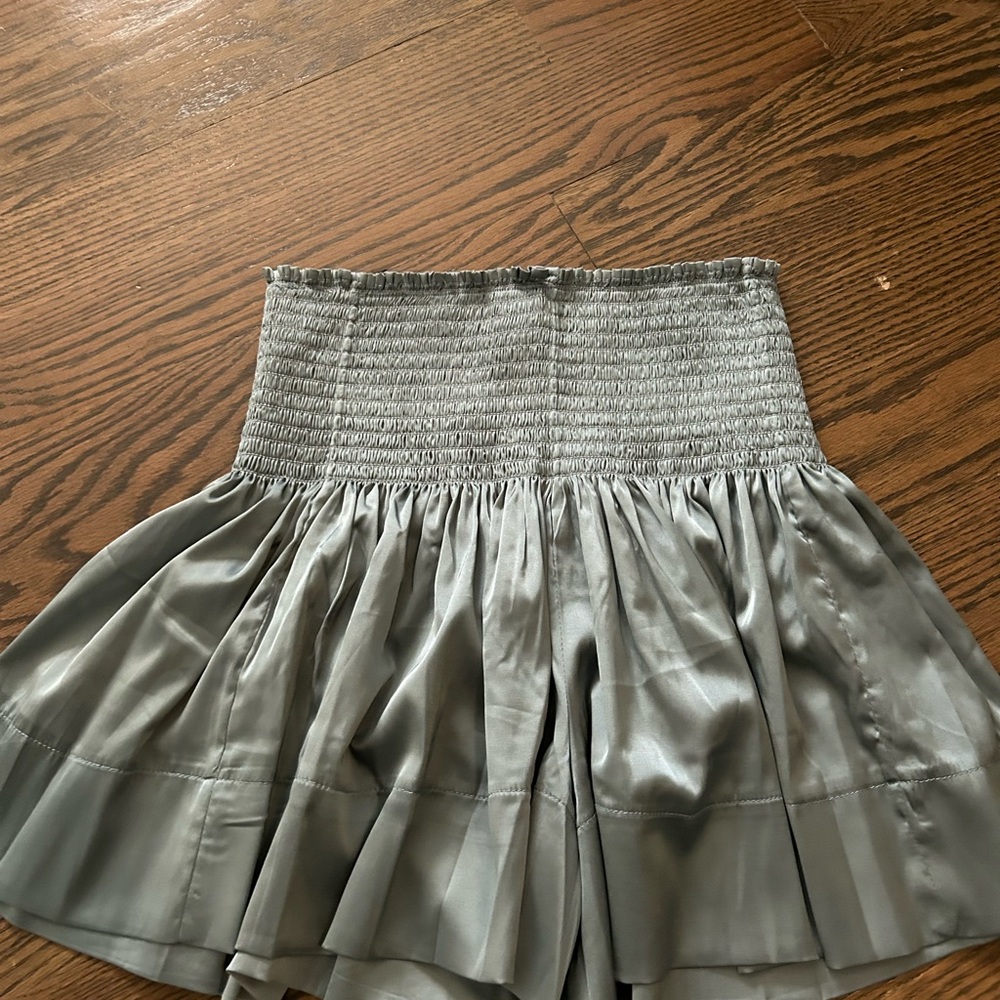 Natural life shorts/skirt size small